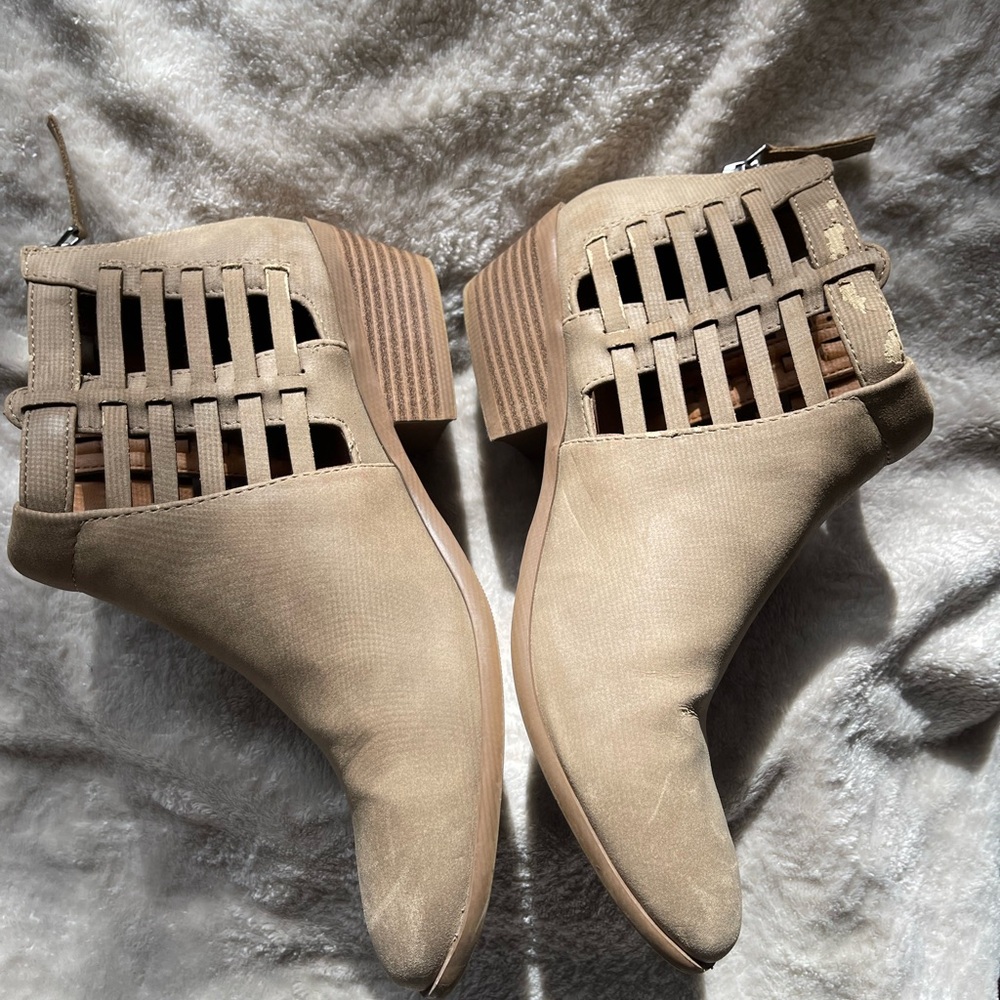Soda Women’s Beige Cutout Block Heel Ankle‎ Booties
